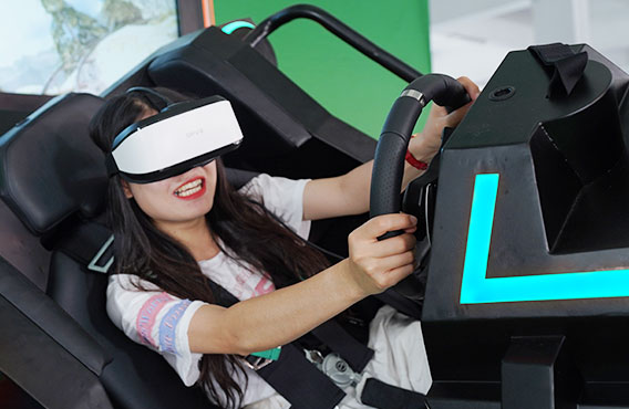 Immersive Projection ในร่ม VR Roller Coaster 360 Simulator เครื่องเกมสนุก 0