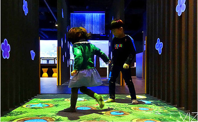 0.45kw Movie Power 3D Interactive Floor เกมสำหรับเด็กสำหรับสนามเด็กเล่น Center 0