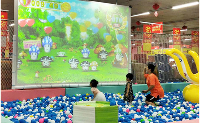 สนามเด็กเล่นในร่มสำหรับเด็กเกมฉายภาพแบบโต้ตอบที่ใช้งานง่ายอุปกรณ์ Vr Park 0